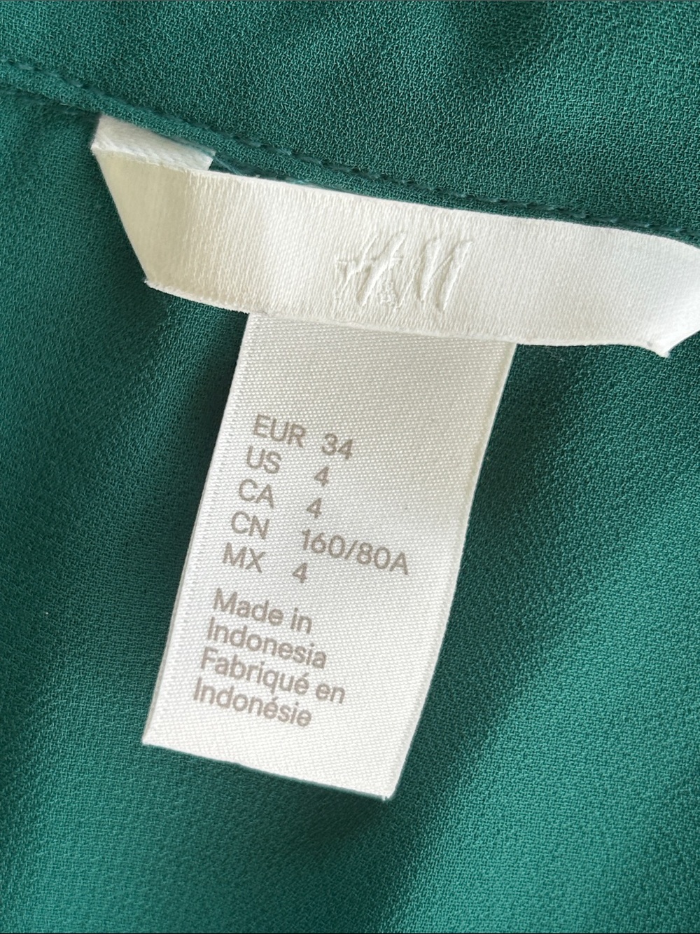 Sleeveless Button-Front Chiffon Blouse - Emerald Green - Picture 5 of 6